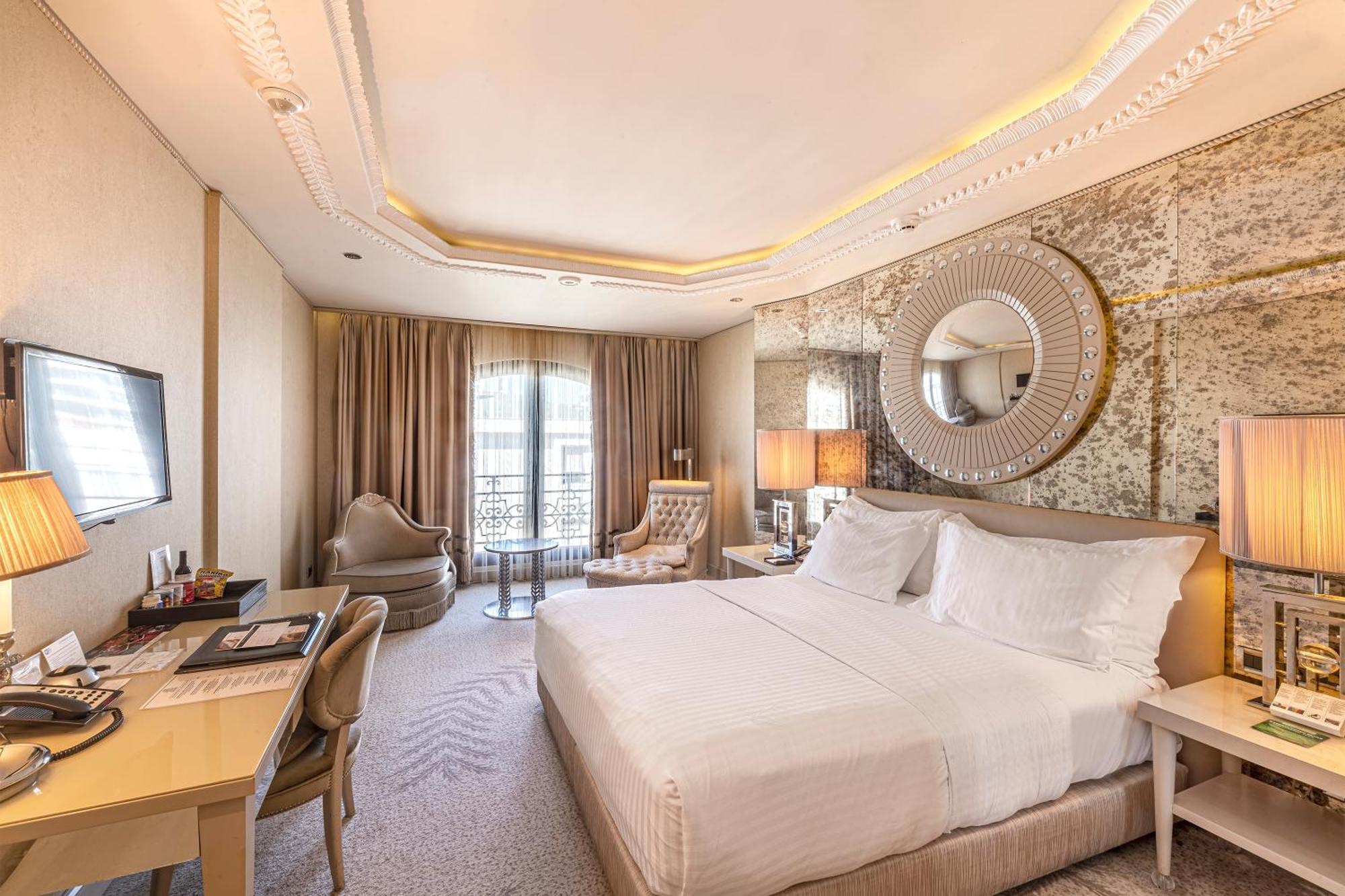 Wyndham Grand Kalamış Marina 5*