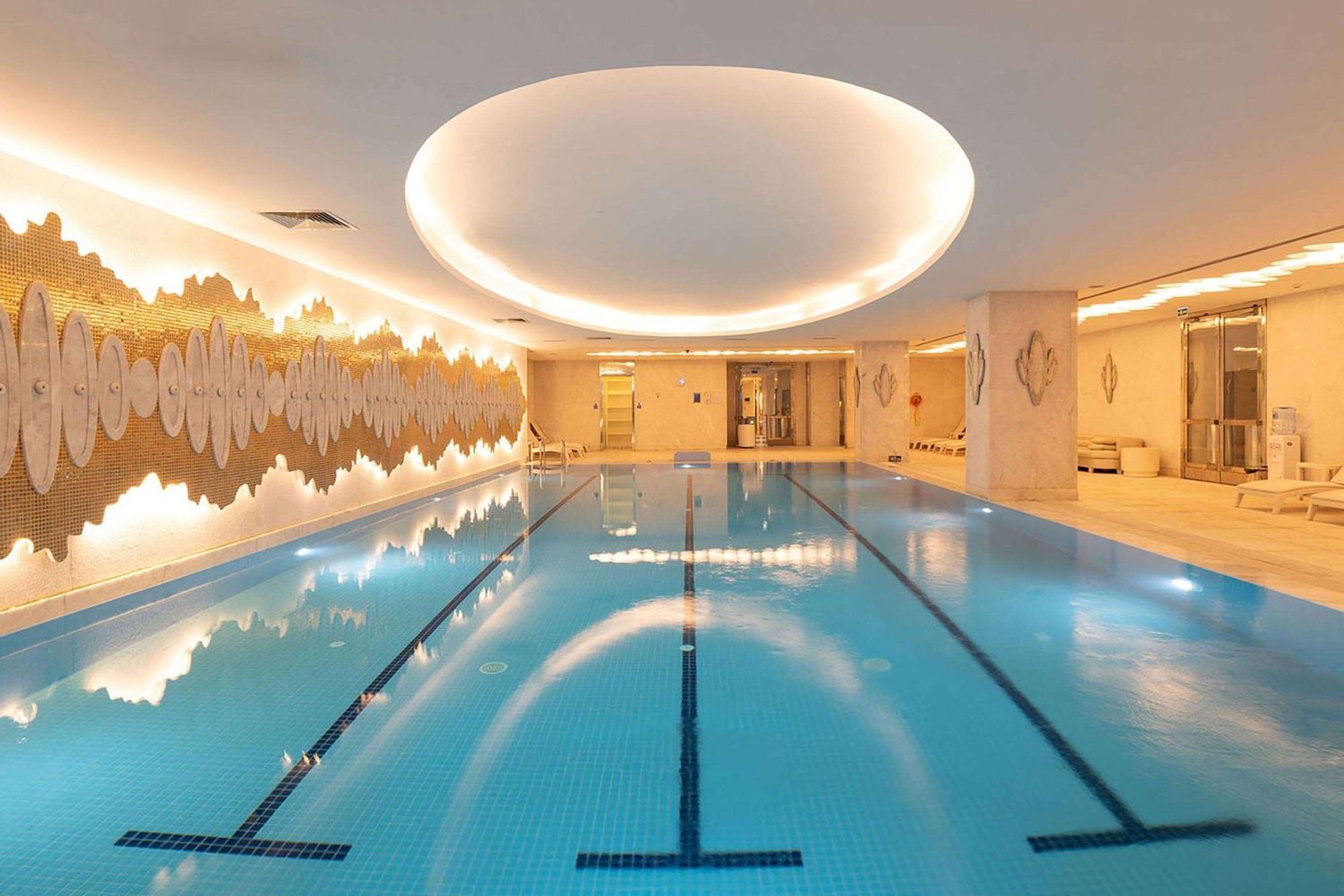 Wyndham Grand Kalamış Marina Otel 5*