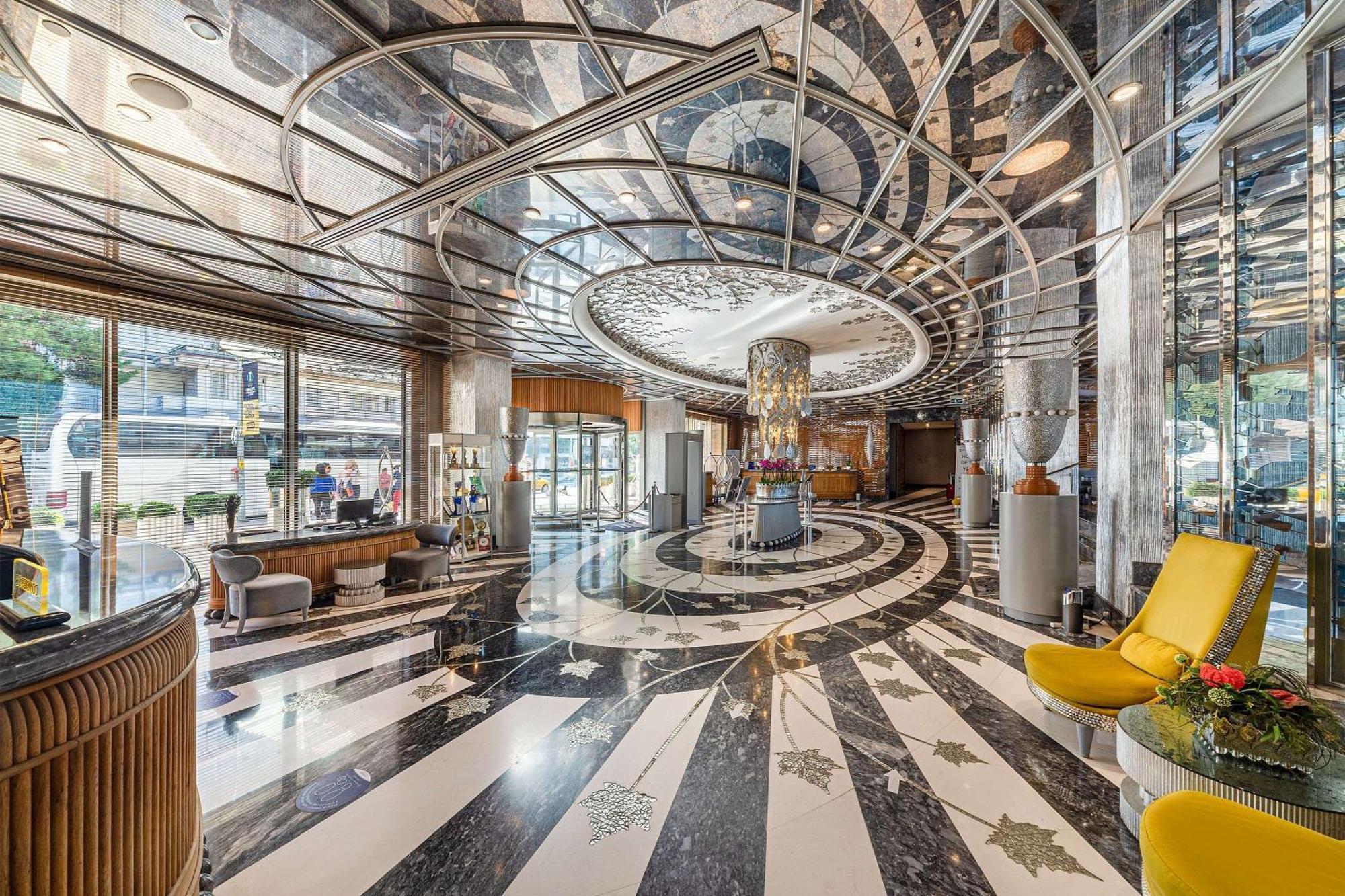 Wyndham Grand Kalamış Marina 5*
