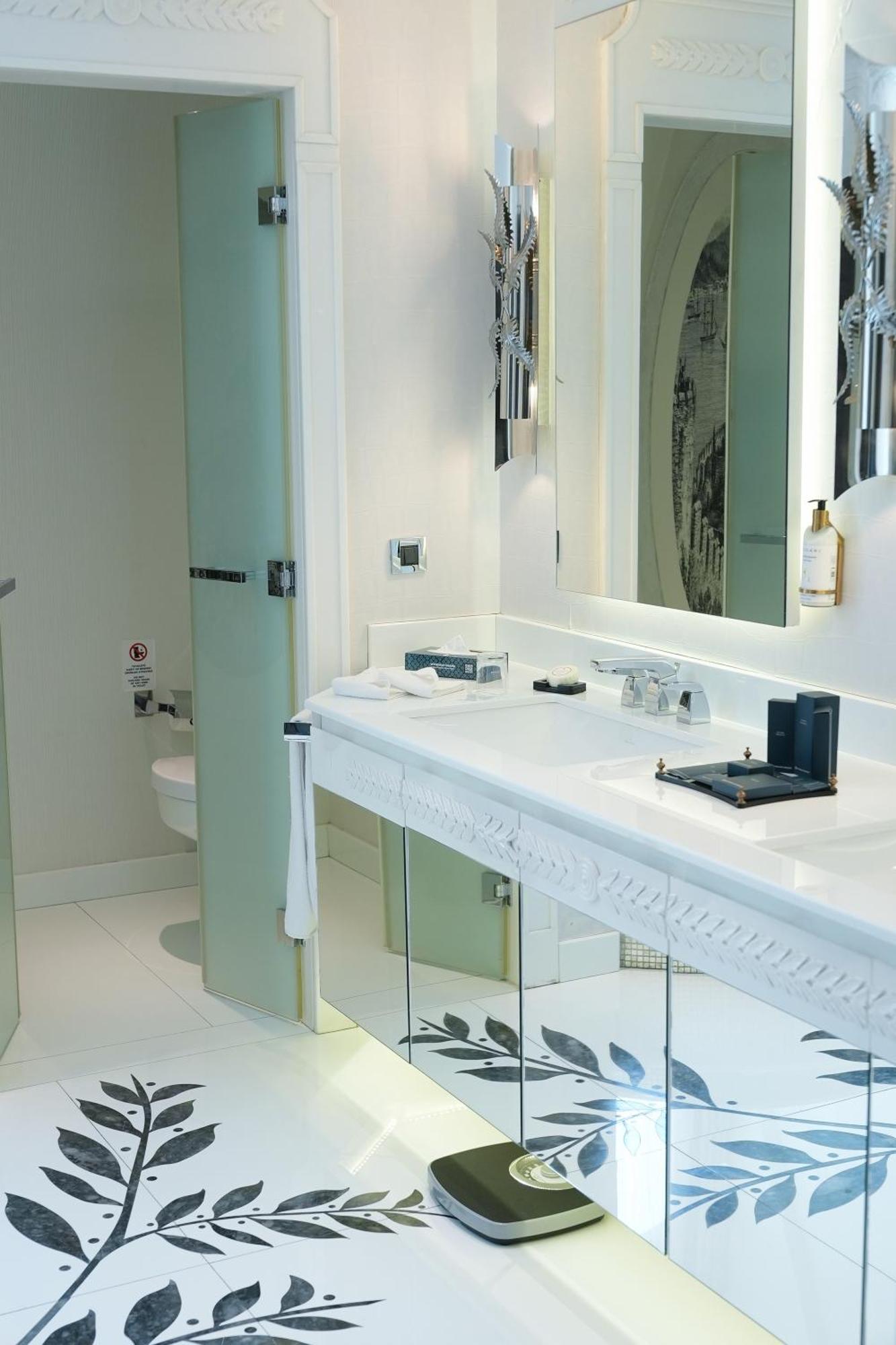 Wyndham Grand Kalamis Marina Istanbul